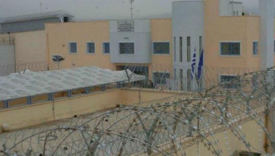 Vrasje me armë zjarri brenda burgut në Greqi, gjatë krimit në dhomë ndodhej edhe Alket Rizai! Misteri mbulon ngjarjen