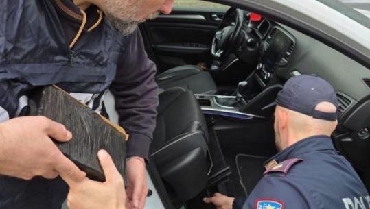 Kishte fshehur 9 kg kokainë në sediljen e makinës, arrestohet 35-vjeçari shqiptar në Itali