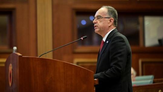 ‘Shqipëria është shtëpia juaj’, Begaj në Kuvendin e Kosovës për 18-vjetorin e Pavarësisë: Liderët e UÇK-së po përballen me akuza të montuara