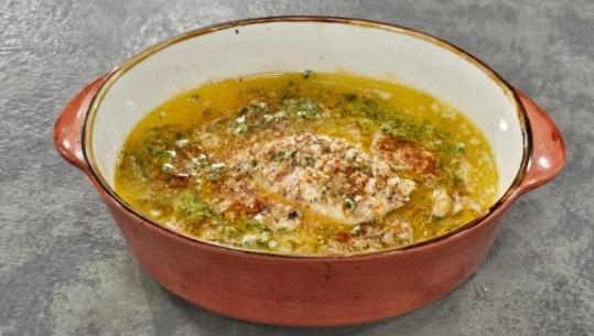 Pulë me arra nga zonja Albana 