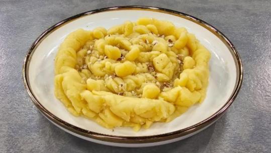 Hallvë me qumësht nga zonja Albana 