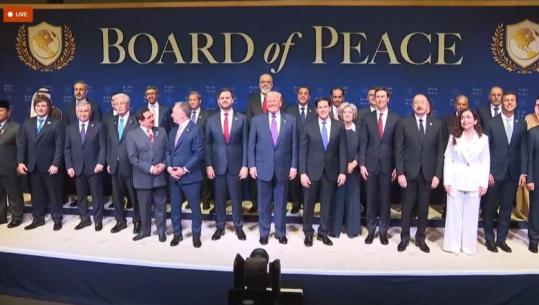 Bordi i Paqes/ Trump dhe liderët në Uashington, realizohet foto familjare! I pranishëm edhe kryeministri Rama