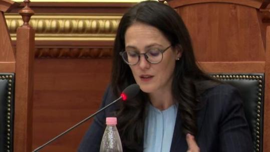 Ministrja Ibrahimaj: Aq shumë vende të lira pune ka në Shqipëri, saqë po importojmë punonjës të huaj