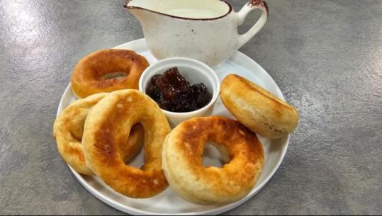 Petulla me qumësht nga zonja Albana 