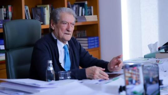 Berisha me tone lufte, kërcënon me sulme selitë e PS nëpër qytete: Do iu asgjësojmë