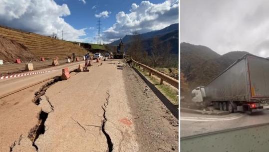 ‘Paralizohet’ juglindja, shembja e rrugës Librazhd-Përrenjas bllokon qarkullimin! Kalimi edhe nga rruga e dëmtuar alternative e Maliqit, në Moglicë bllokohen 3 trajlera (VIDEO)
