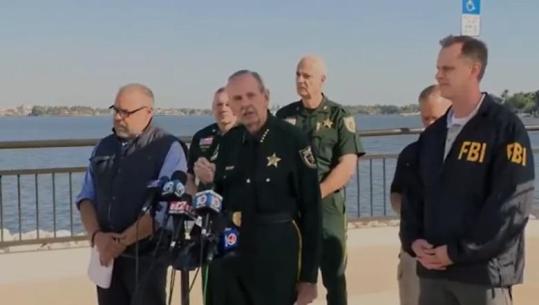 Tentoi të hynte me armë në rezidencën e Trump në Florida, zbulohet identiteti i 21 vjeçarit