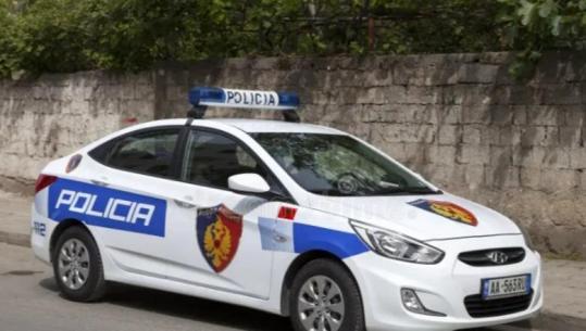 Burrel/ Goditën me sende të forta 34-vjeçarin në lokal, shpallen në kërkim dy persona