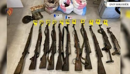 Armë, municion luftarak e kanabis, arrestohen 2 persona në Shkodër! Momenti kur policia mësyn në banesën e 29-vjeçarit