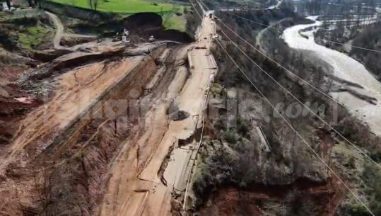 Qarkullimi drejt juglindjes i bllokuar, vijon rrëshqitja e dherave në Librazhd-Pogradec! Dëmtohet edhe Bypass-i që pritej të hapej sot (VIDEO)