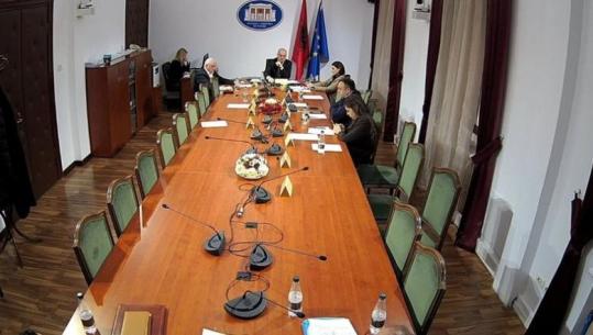 ‘Shërbimi i Jashtëm strehë pensioni për ish-deputetët e PS’, Tritan Shehu ‘i del kundër’ partisë! Vlerëson kandidaturën e socialistit Kollçaku për ambasador