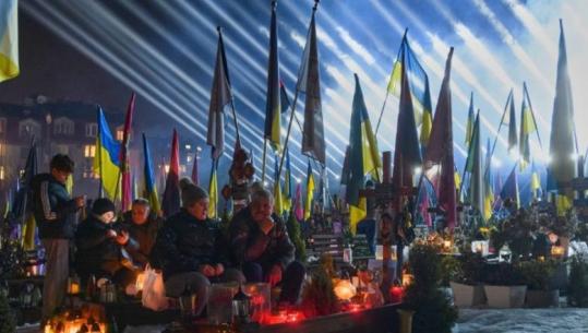 4 vitet e sulmeve të Rusisë në Ukrainë ‘përkthehen’ në shifra: 1.8 milionë të vdekur dhe 5.9 milionë të larguar nga shtëpitë