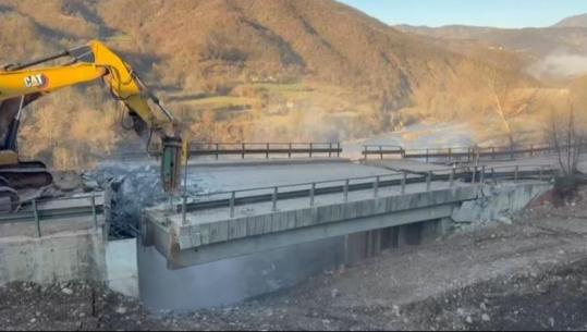 Bllokimi i qarkullimit drejt juglindjes, nis demontimi i urës te ‘Arrat e Gurrës’, do të ndërtohet rrugë provizore 1.3 km buzë Shkumbinit