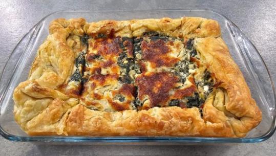 Byrek me petë sfoliat me spinaq nga zonja Albana 