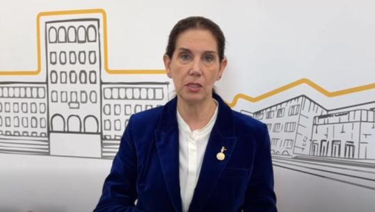 Mësuesja në Kamëz që dhunon të miturit pushohet nga puna, Kumbaro: Sjellje e papranueshme!