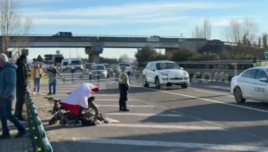 Aksident fatal te mbikalimi i Patokut, motoçiklisti humb jetën pas përplasjes me kamionin