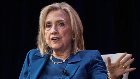 Dosja Epstein, deklarata hyrëse e Hillary Clinton para Kongresit nis me akuza: Teatër politik, komiteti po mbron një zyrtar publik