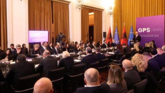 Fjalëkryqi i Edi Ramës me 7 lëvizjet e qeverisë