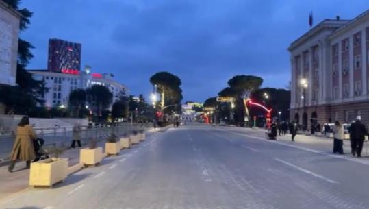 Pritet të nisë protesta e PD, policia nuk aprovon zhvillimin e tubimit! Ende asnjë militant në shesh, s'ka fjalime