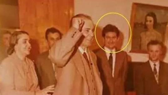 ‘Fytyra e barbarisë së kllounit plak – komunisti i fundit në Europën Lindore’