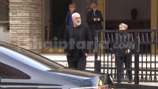 Pamjet ekskluzive/ U bombardua një ditë më parë nga molotovët e militantëve të PD, Rama pas largimit nga 'Vila 31': I gjeta artistët të traumatizuar! Turp për gjykatësit që lirojnë zjarrvënësit