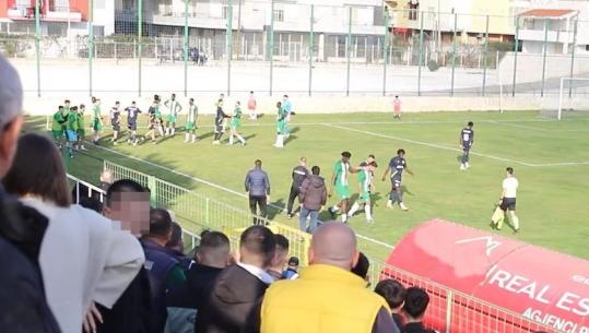 Dy kartona të kuq dhe tre gola, Apolonia humbet 1-2 nga Pogradeci! Sherr masiv mes futbollistëve në 'Loni Papuçiu'