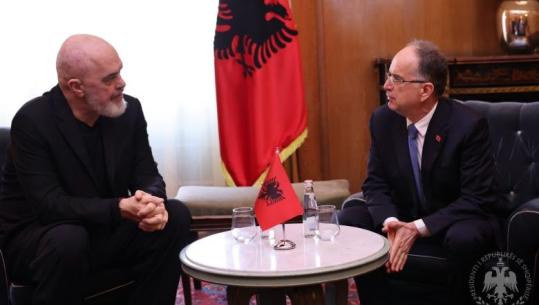 Rama i dorëzon Begajt ndryshimet në qeveri! Presidenti 7 ditë kohë për dekretim, më pas votëbesimi në Kuvend