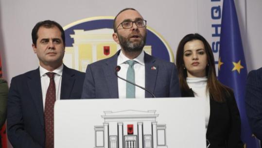 LIVE - PD dorëzon raportin për heqjen e imunitetit të Ballukut! Bardhi: Jemi pro arrestimit, sipas SPAK rrezikon 35 vite burg