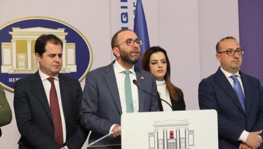 PD depoziton në Kuvend raportin për heqjen e imunitetit të Ballukut, Bardhi: Paracaktoi garën për 11 tenderë, po kërcënon dëshmitarët