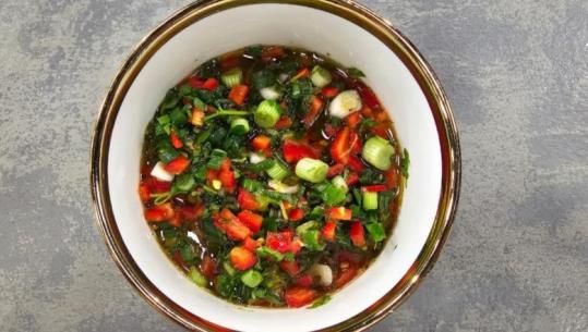 Salcë argjentinase me majdanoz dhe hudhër nga zonja Albana 