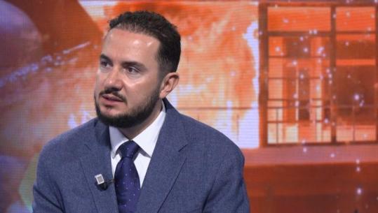 A do garoni përballë Berishës? Ironizon Salianji: Kemi një muaj që jemi në 'kilometrin e fundit', s'do ketë garë se bie Rama