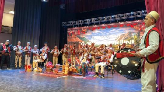 “Gurra e Kurbinit”, koncert me këngë dhe valle në Lezhë