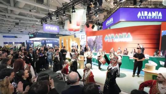 40 shtete në Ministerialin e Turizmit në Berlin, ministri Gonxhja ndan pamje nga stenda e Shqipërisë: Jemi pozicionuar si një nga tregjet më dinamike në rritje në Europë