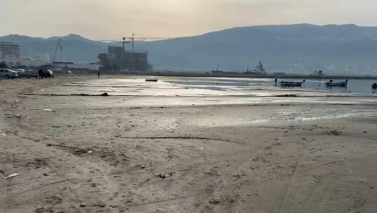 Deti tërhiqet me 10 metra nga bregu, zbatica ngec peshkatarët e Vlorës në cekëtirë