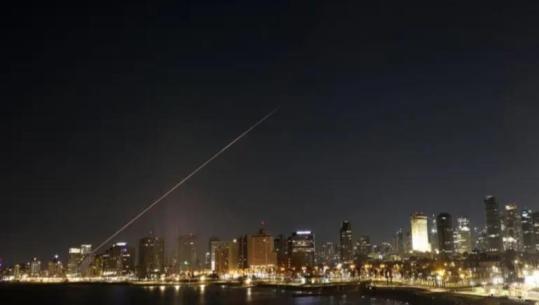 Raketa iraniane godet bazën ajrore amerikane në Katar