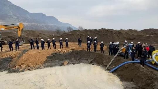 Shkodër/ Banorët e Rrjollit prej 34 ditësh në protestë kundër resortit të Ulajt: Gati të sakrifikojmë edhe jetën për pronën
