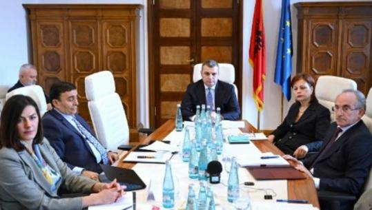 Zhbllokohet vendimmarrja e Këshillit Mbikëqyrës të Bankës së Shqipërisë, nis puna me anëtarët e rinj! Miratohet raporti vjetor për 2025