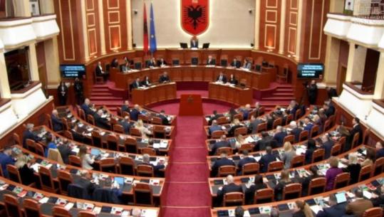 Namir Lapardhaja: Kuvendi si kafene thashethemesh