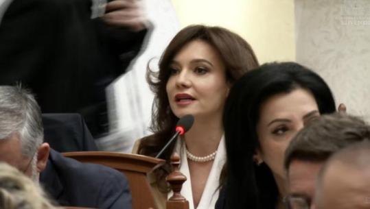 Elisa Spiropali thumbon Këlliçin: Më vjen keq që largimin tim e paralajmëroi Berisha, e habitur si i doli fjala