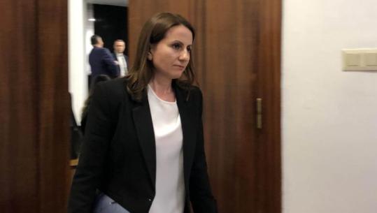 Lufta në Lindjen e Mesme bllokon gjyqet në GJKKO, Ëngjëllushe Tahiri në Dubai! Sot 3 seanca të shtyra, mes tyre gjyqi për ‘Plumbin e artë’