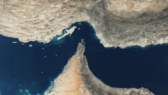 Mbyllja e Ngushticës së Hormuzit, mbi 1000 anije mbeten në vend! Vlera e tyre arrin më shumë se 25 miliardë dollarë