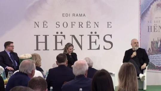 Kryeministri Rama promovon librin e tij 'Në Sofrën e Hënës': U nxita nga disa miq myslimanë