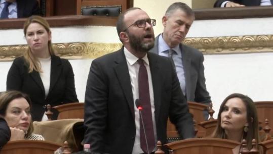 ‘Për Albanën kemi numrin 0900’, Bardhi-Peleshit: Fajtor je ti që ul kokën para fjalëve të Ballës, si do ndihej vajza juaj nëse dikush do ja thoshte këtë gruas tënde