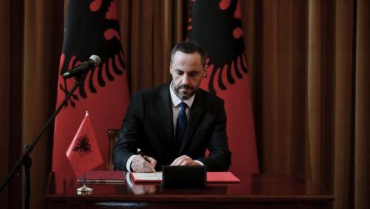 U betua si ministër i Brendshëm, Lamallari: Do të punojmë për t’iu afruar standardeve të BE, faleminderit Ramës për besimin