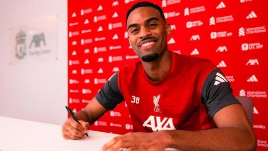 Zyrtare/ Ryan Gravenberch rinovon kontratën me Liverpoolin deri në vitin 2032
