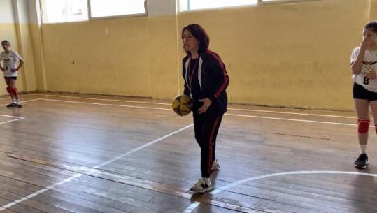 Vjollca Dingo, 62-vjeçarja që i kushtoi jetën sportit që prej viteve ’80: Larg sëmundjeve e pleqërisë