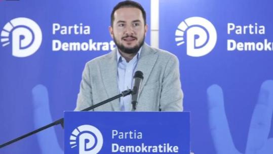 PD përjashtoi 2 mbështetësit e tij nga grupi i Këshillit Bashkiak Durrës, reagon Salianji: Humbësat duan të zgjedhin votuesit e tyre