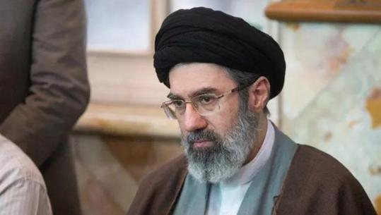 Djali i Ali Khameneit trashëgon pushtetin, Mojtaba Khamenei emërohet Udhëheqësi i ri Suprem i Iranit