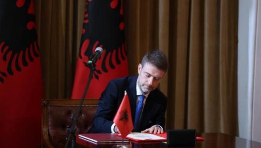 Ministri Hoxha në vizitë zyrtare në Bruksel, takime me Përfaqësuesen e Lartë të BE për Politikën e Jashtme dhe Komisioneren për Zgjerimin