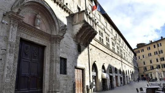 Itali/ Shqiptari ndërroi jetë pas rënies në pus duke mbledhur manaferra, Gjykata dënon pronarin e tokës